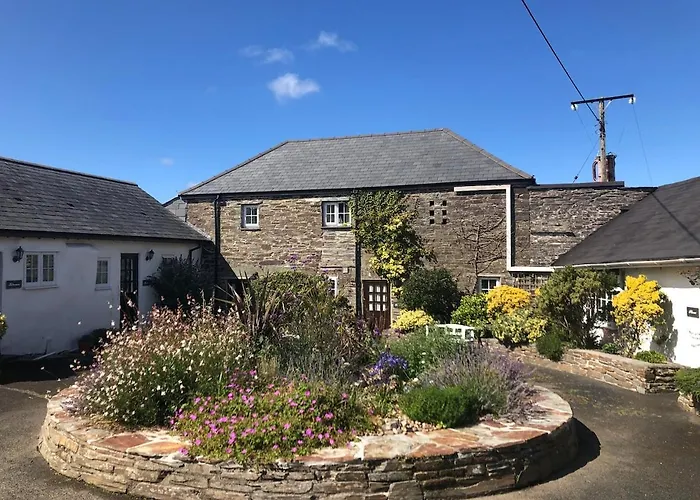 Wren Cottage At Trenale Court Cottages Tintagel
