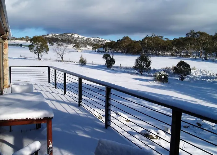 Runway View Cottage At Touchdown Cottages Jindabyne