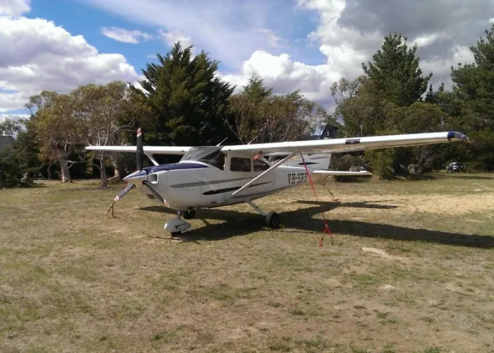 Runway View Cottage At Touchdown Cottages Jindabyne