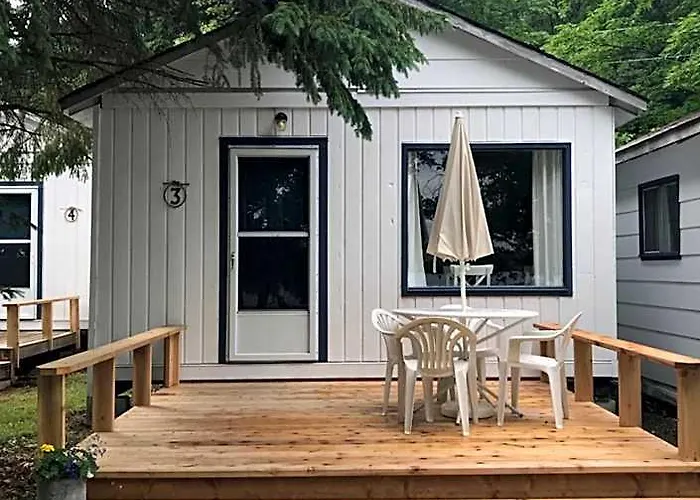 Beachside On Lake Muskoka Port Carling