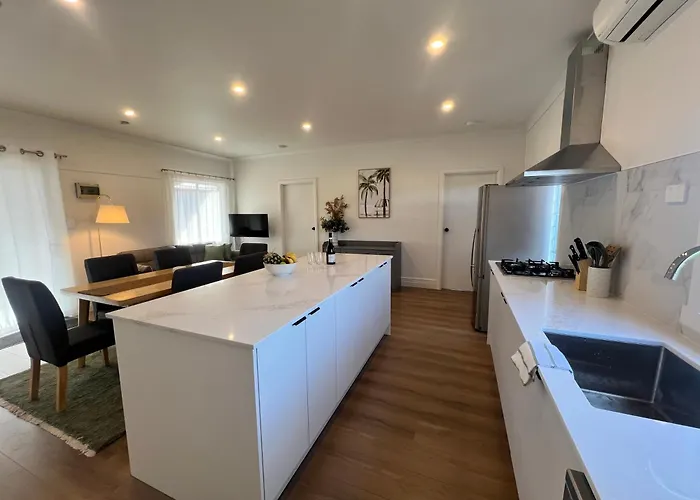 Kickback Cottages Lakes Entrance