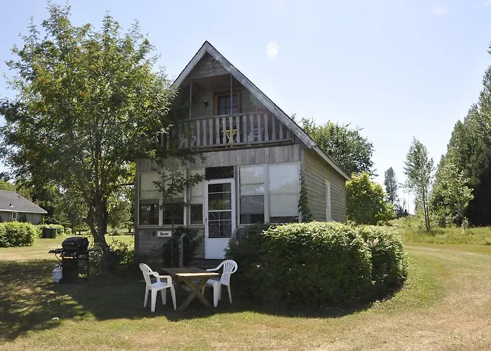 York Bay Place Cottages Brackley Beach