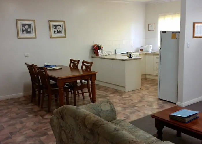 About Town Cottages Broken Hill