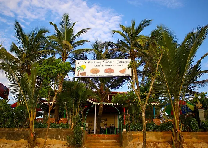 Pele'S Windsong Wood Cottage On The Beach Benaulim