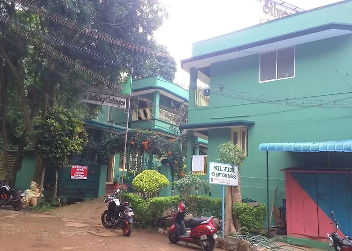 Oyo 19368 Silver Holiday Cottages Yercaud