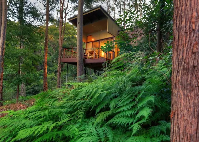 Montville Ocean View Cottages