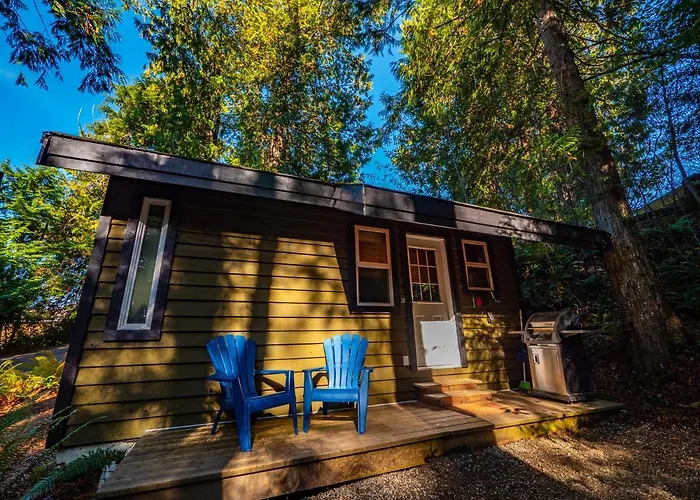 Surfs Inn Rainforest Cottages Ucluelet